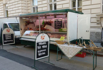 Ihr-Fleischer Zuckerstätter, jeden Donnerstag auf der Schranne in Salzburg